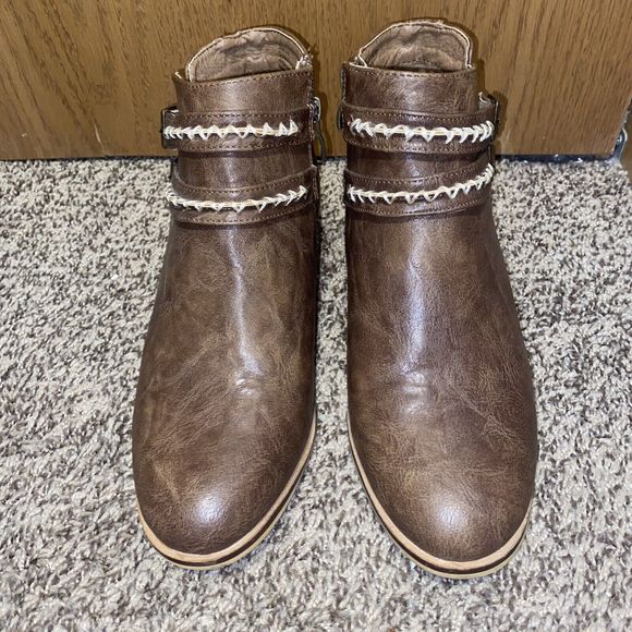 BEAST FASHION Buckle Zip Detail Women’s Ankle Boots, Size 8.5 - Picture 2 of 15